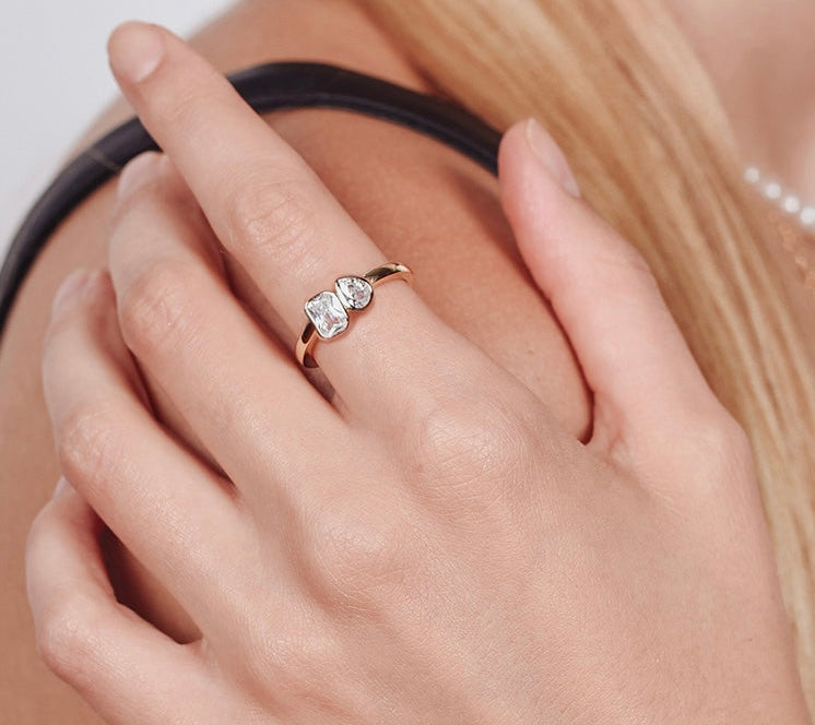14k Yellow Gold Pear and Emerald Double Stone Ring