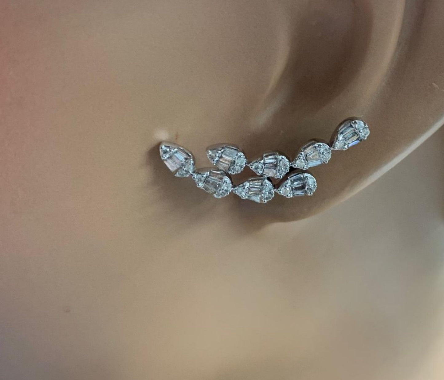 14k White Gold Diamond Baguette Ear Crawler