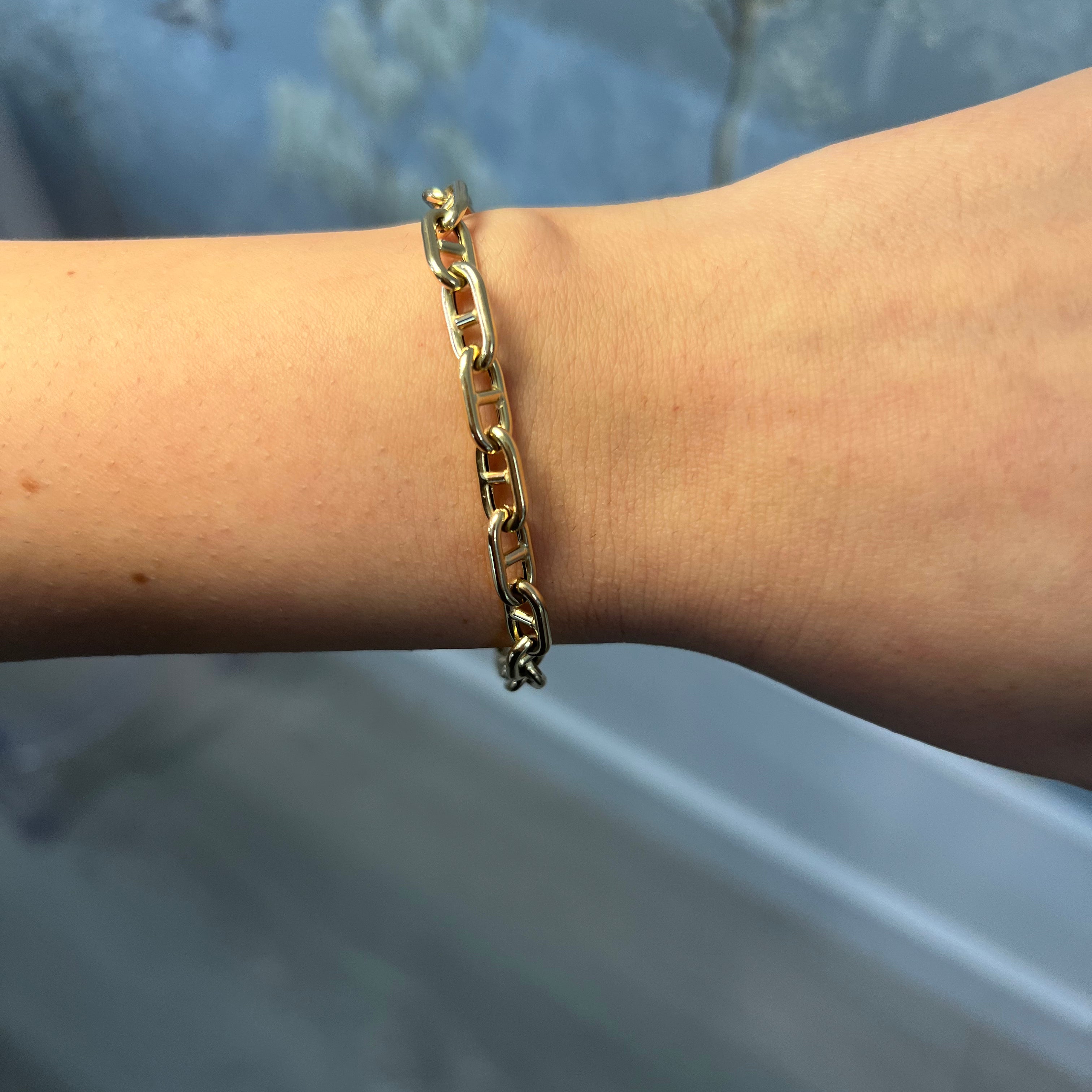 14k Yellow Gold Elongated Mariner Bracelet