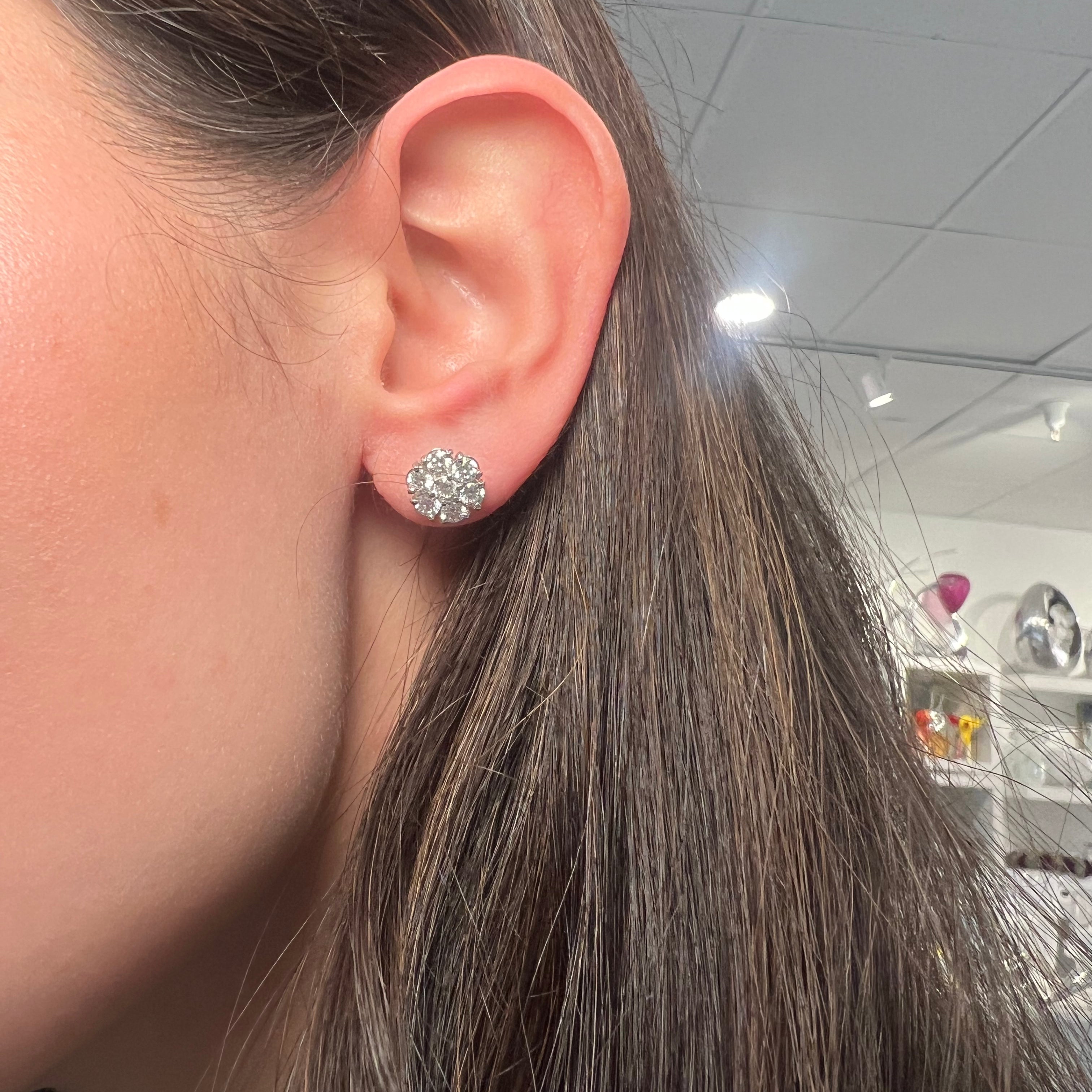 14k Diamond Flower Stud