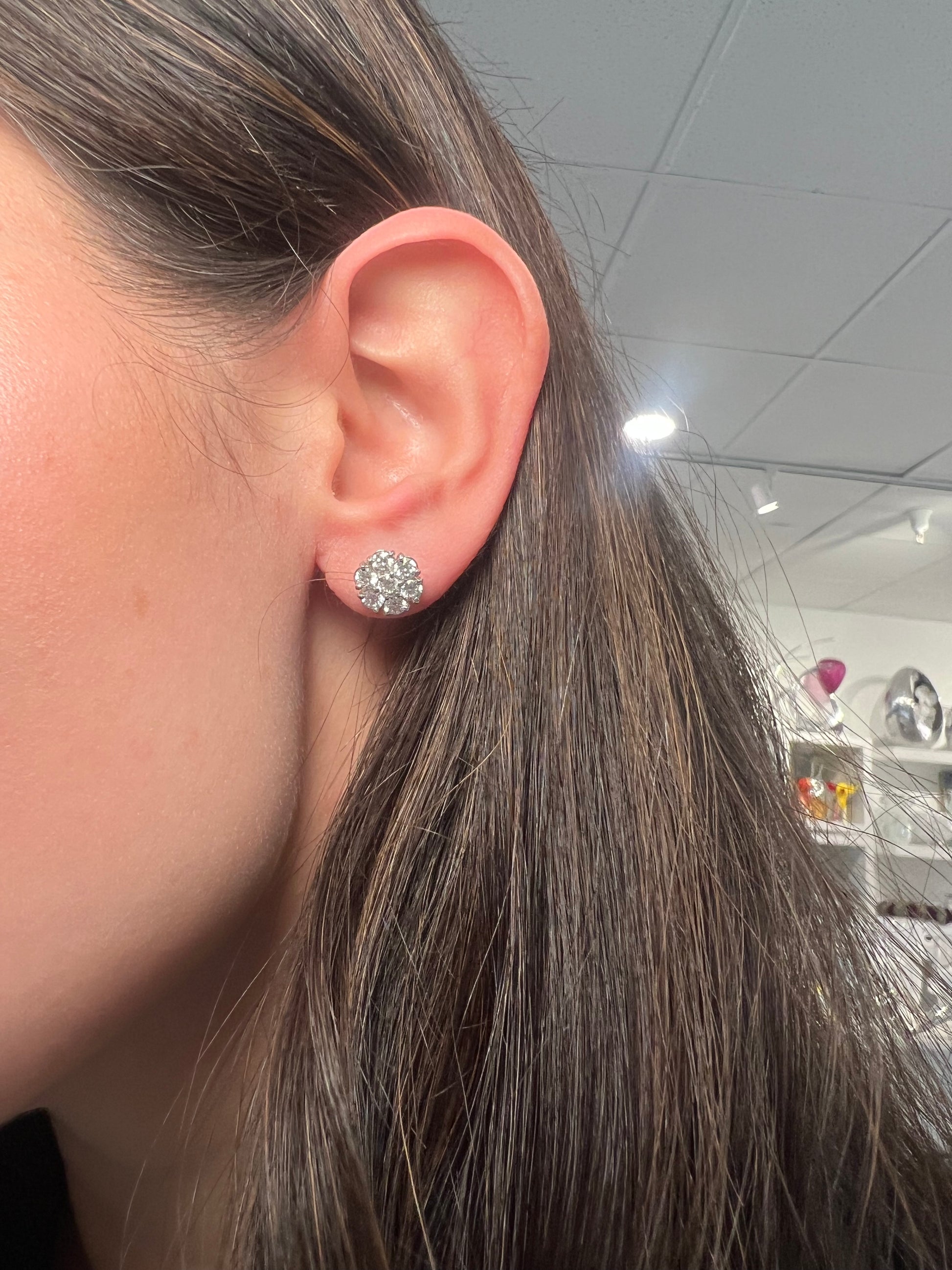 14k Diamond Flower Stud