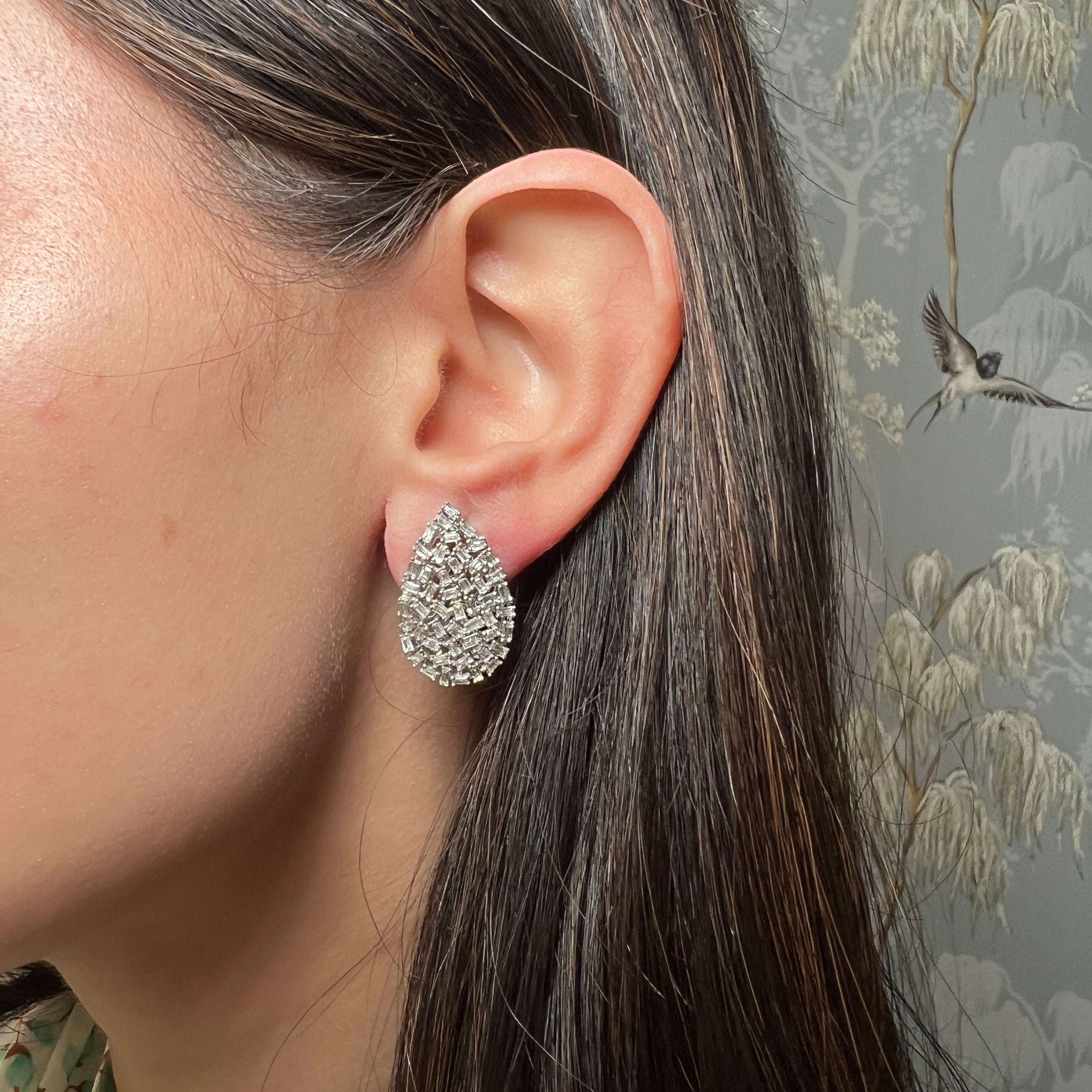 14k White Gold Diamond Pear Shaped Stud Earrings