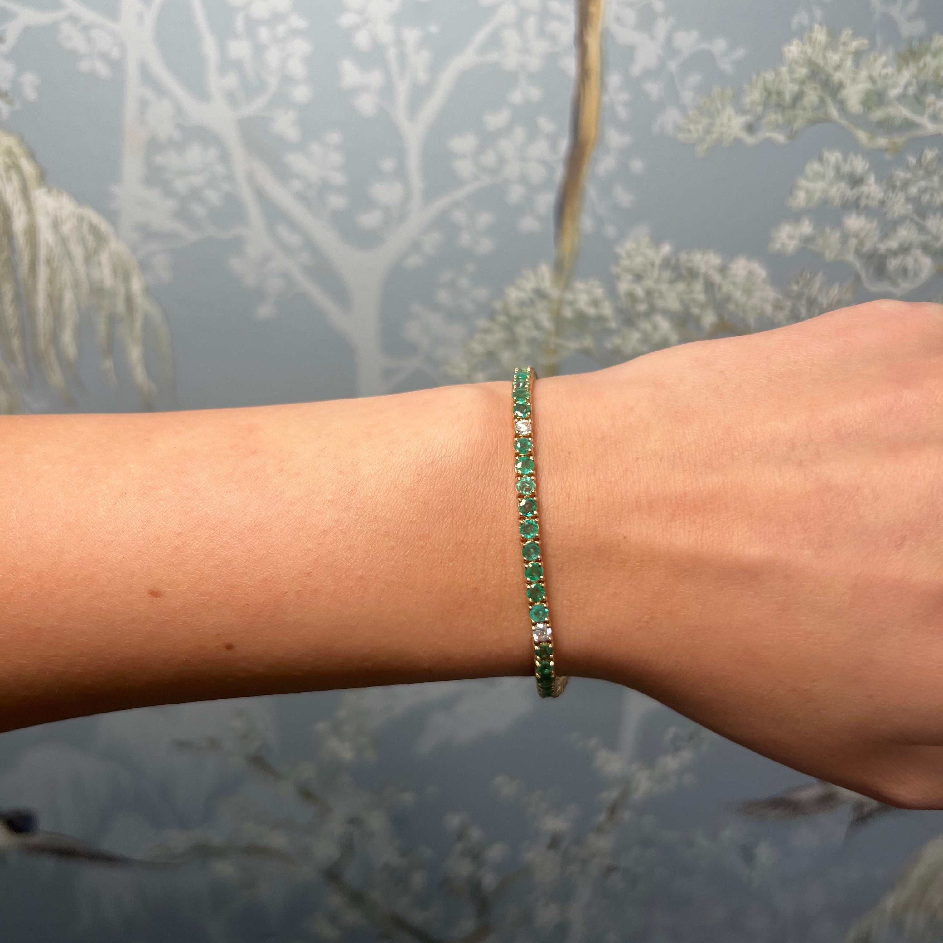 14k Yellow Gold Emerald Tennis Bracelet