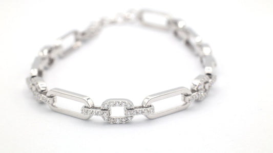 14k White gold and diamond link bracelet