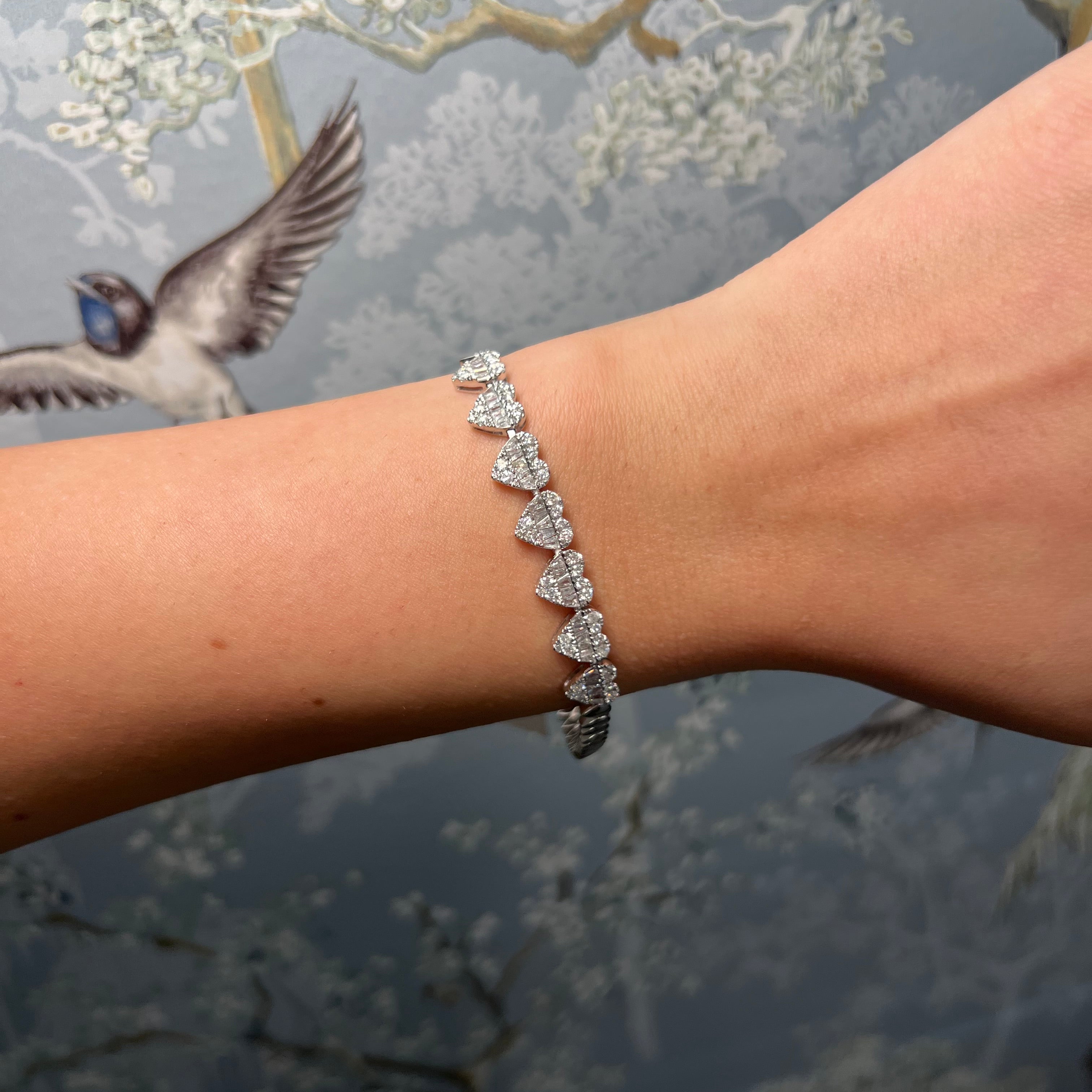 14k White Gold 7 Heart Diamond Bracelet