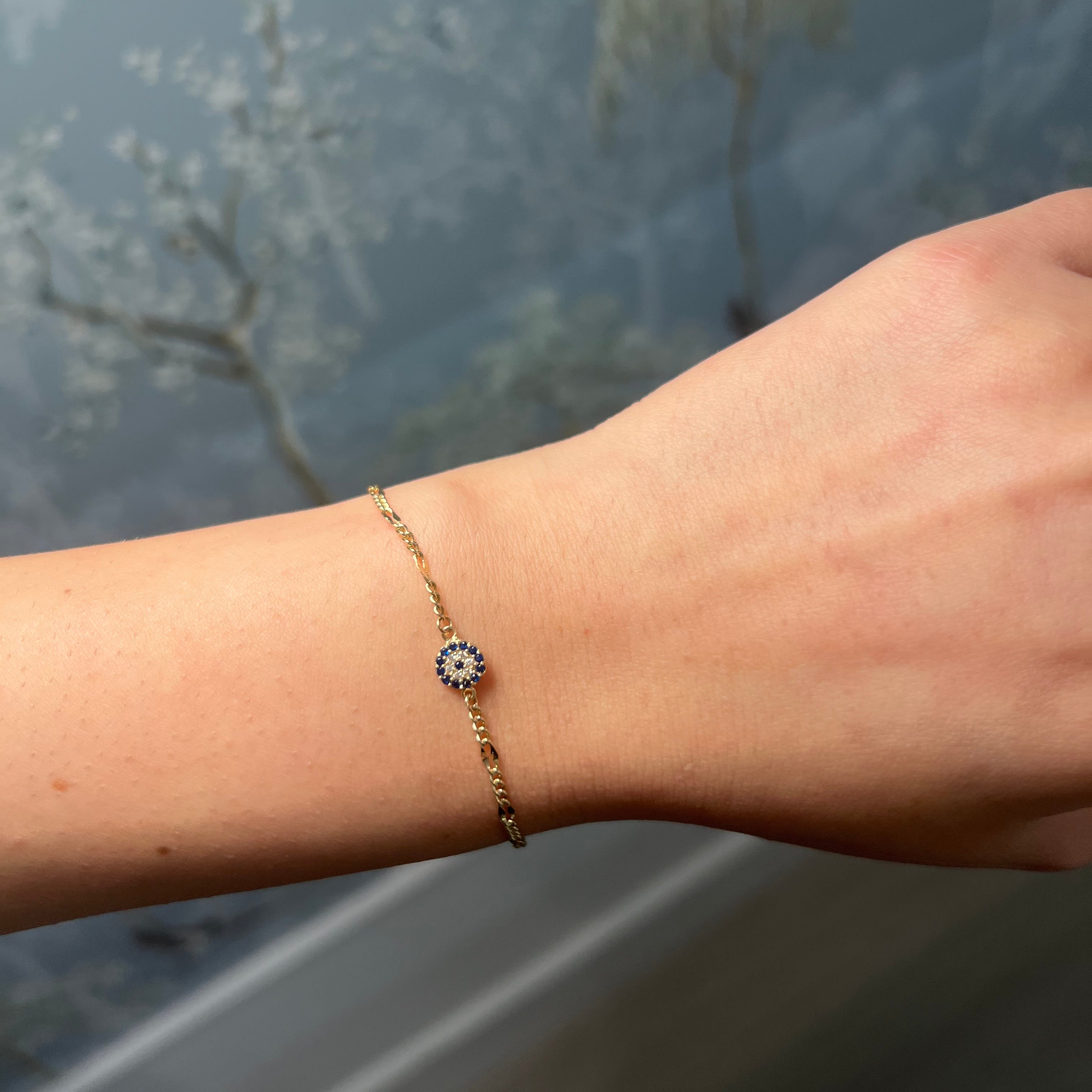 14k Yellow Gold Sapphire and Diamond Eye Bracelet