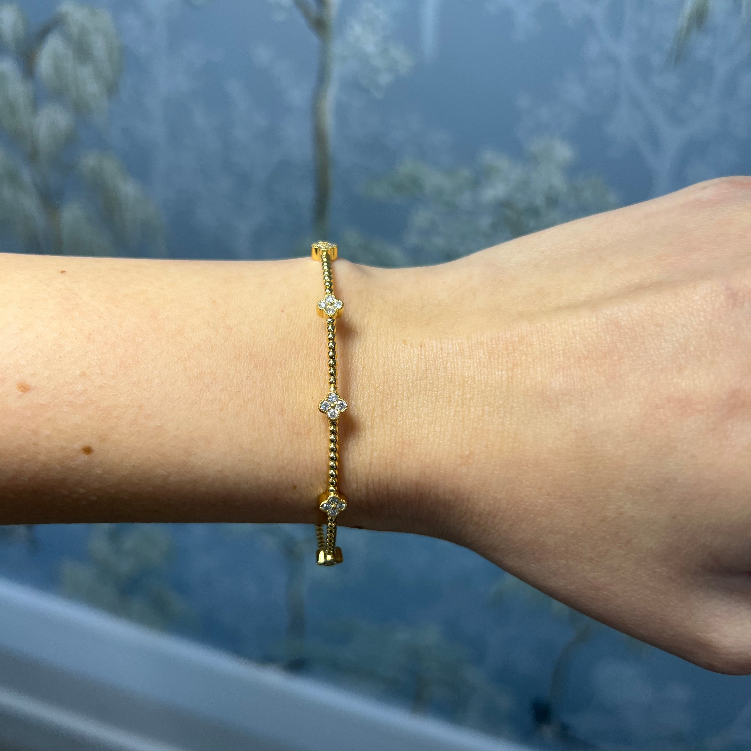 14k Yellow Gold Skinny Bangle with Diamond Clovers