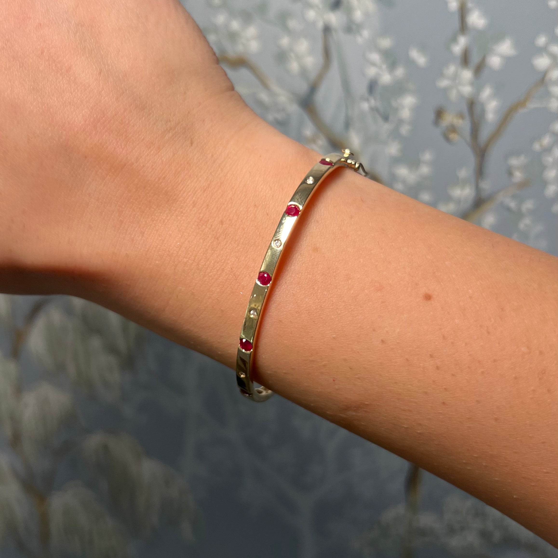 14K Yellow Gold Diamond and Emerald Bangle