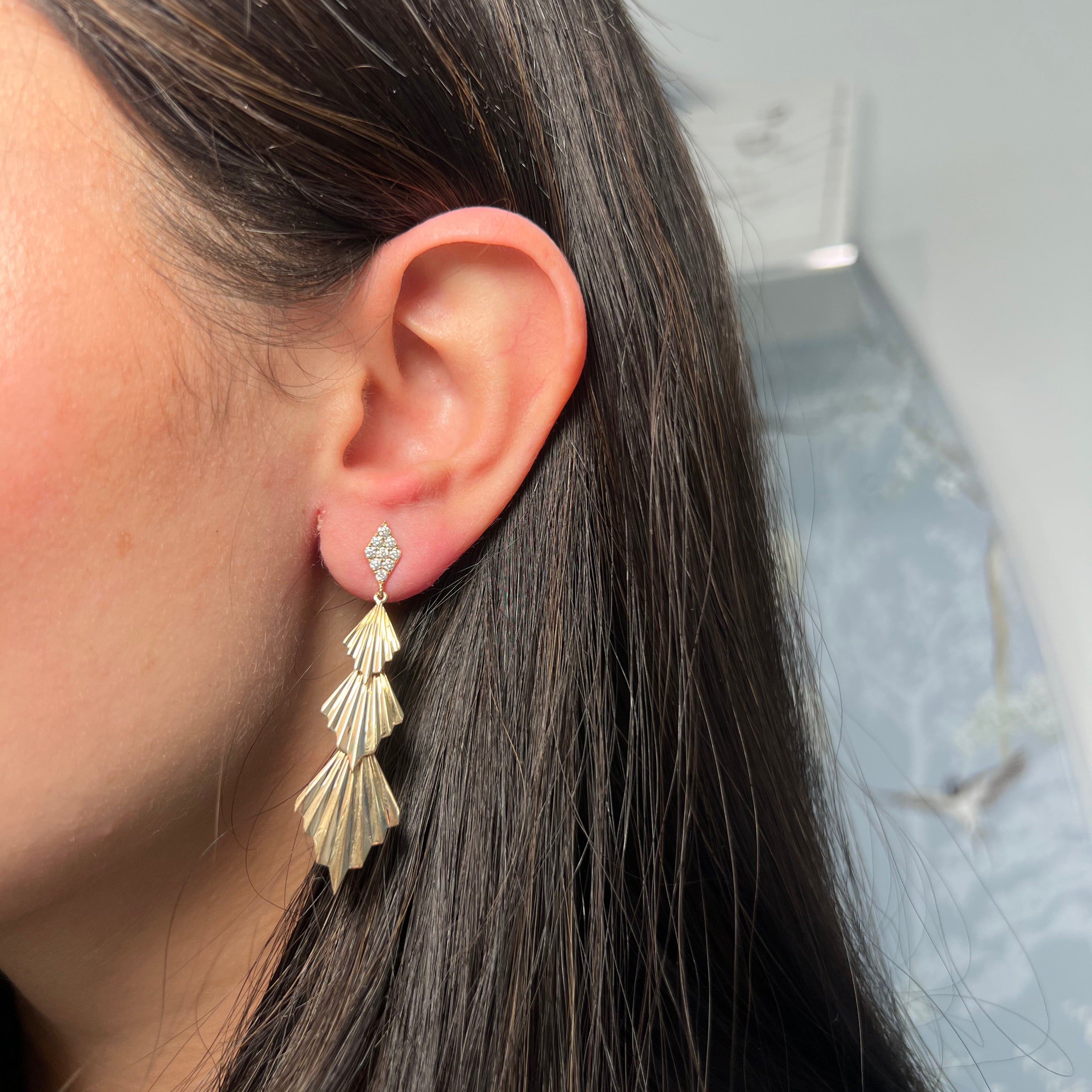 14k Yellow Gold Lines / Fluted Diamond Earrings