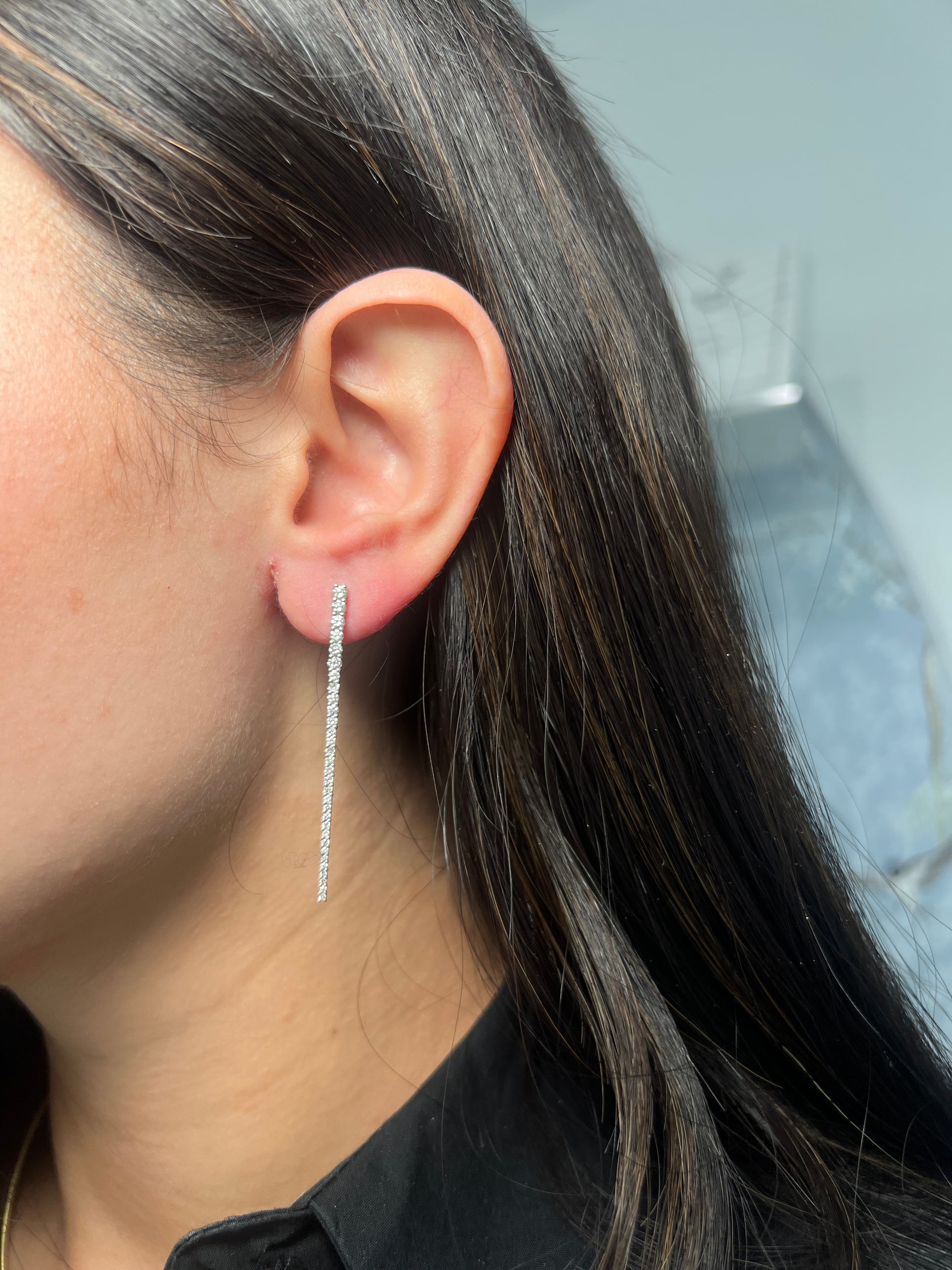 14k White Gold Hanging Diamond Earrings