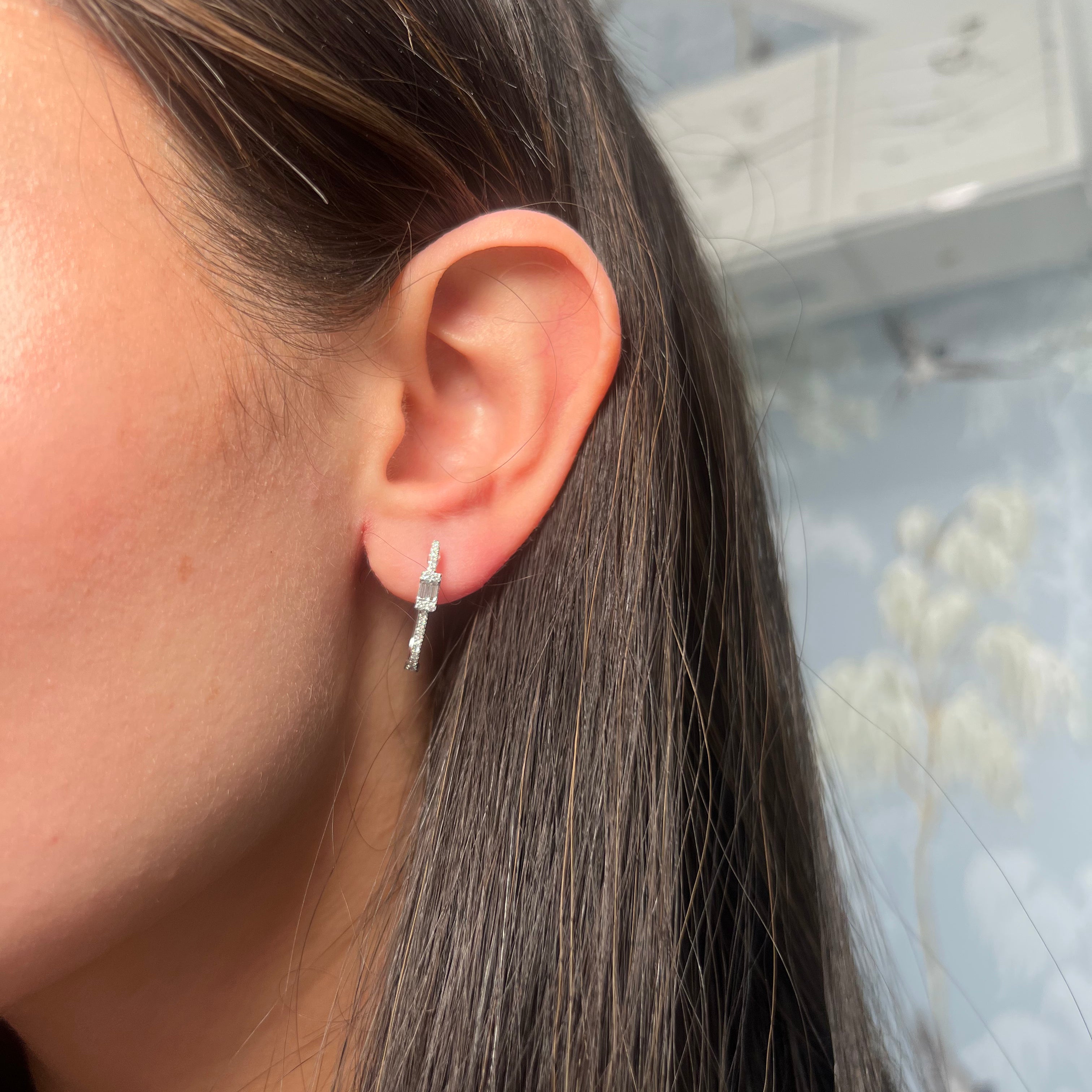 14k White Gold Diamond Rectangle Earrings
