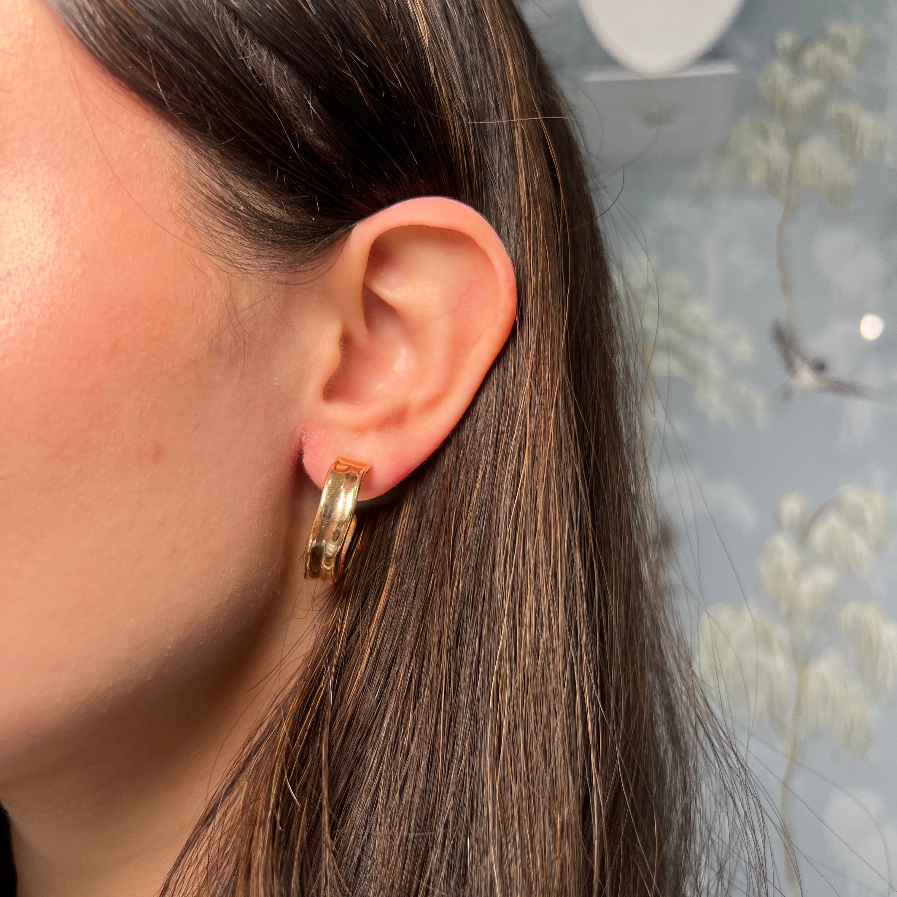 14k Yellow Wave Gold Earrings