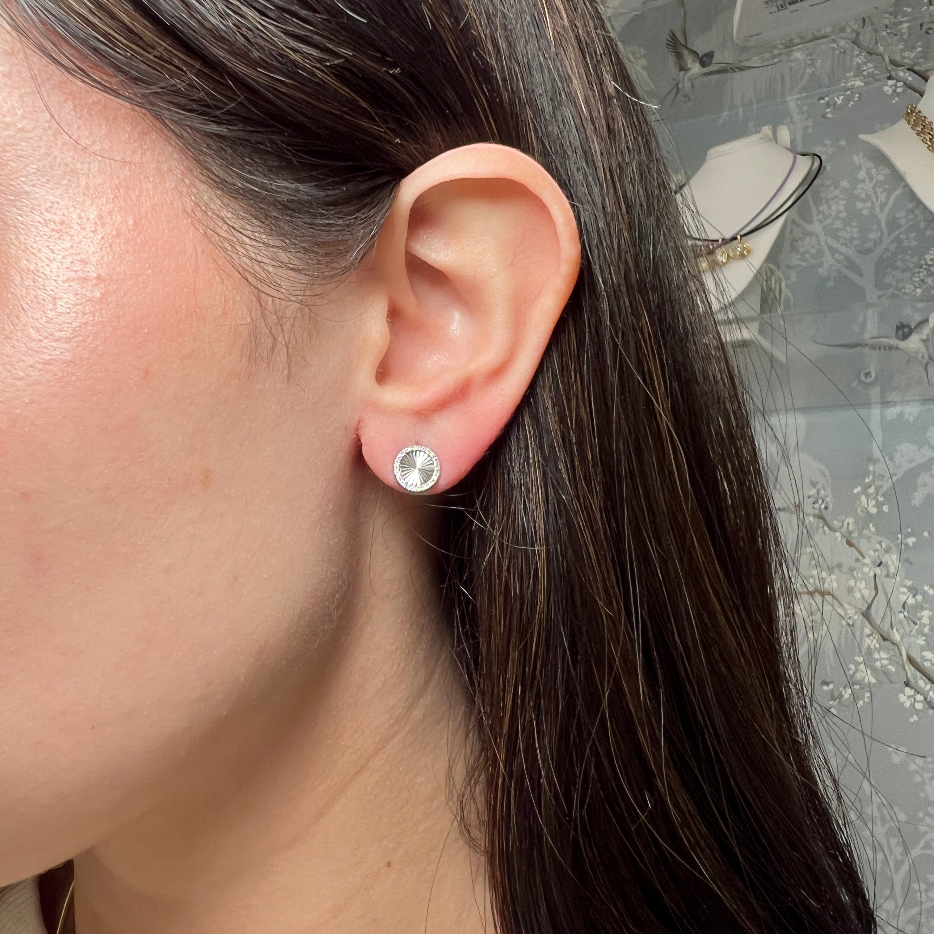 14k White Gold Lines / Fluted Disc Diamond Stud Earrings