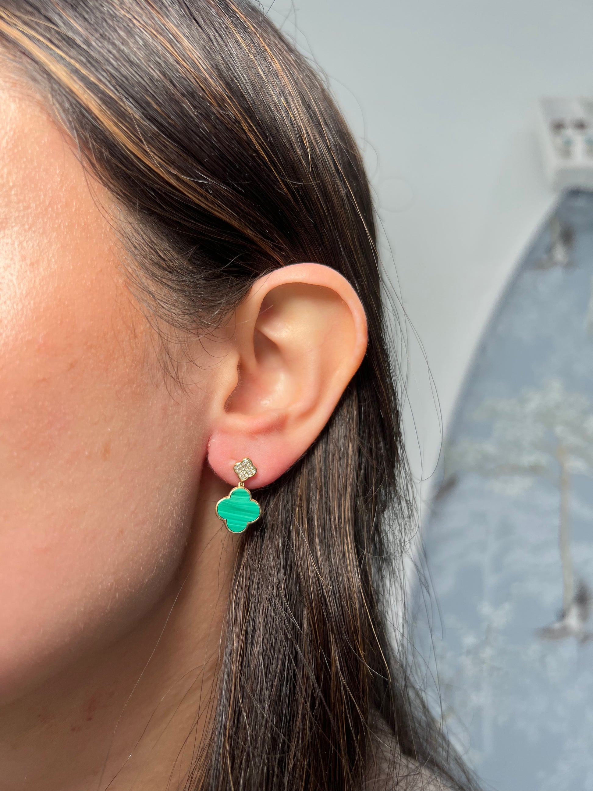 14k Yellow Gold Clover Drop Malachite Drop Stud Earrings