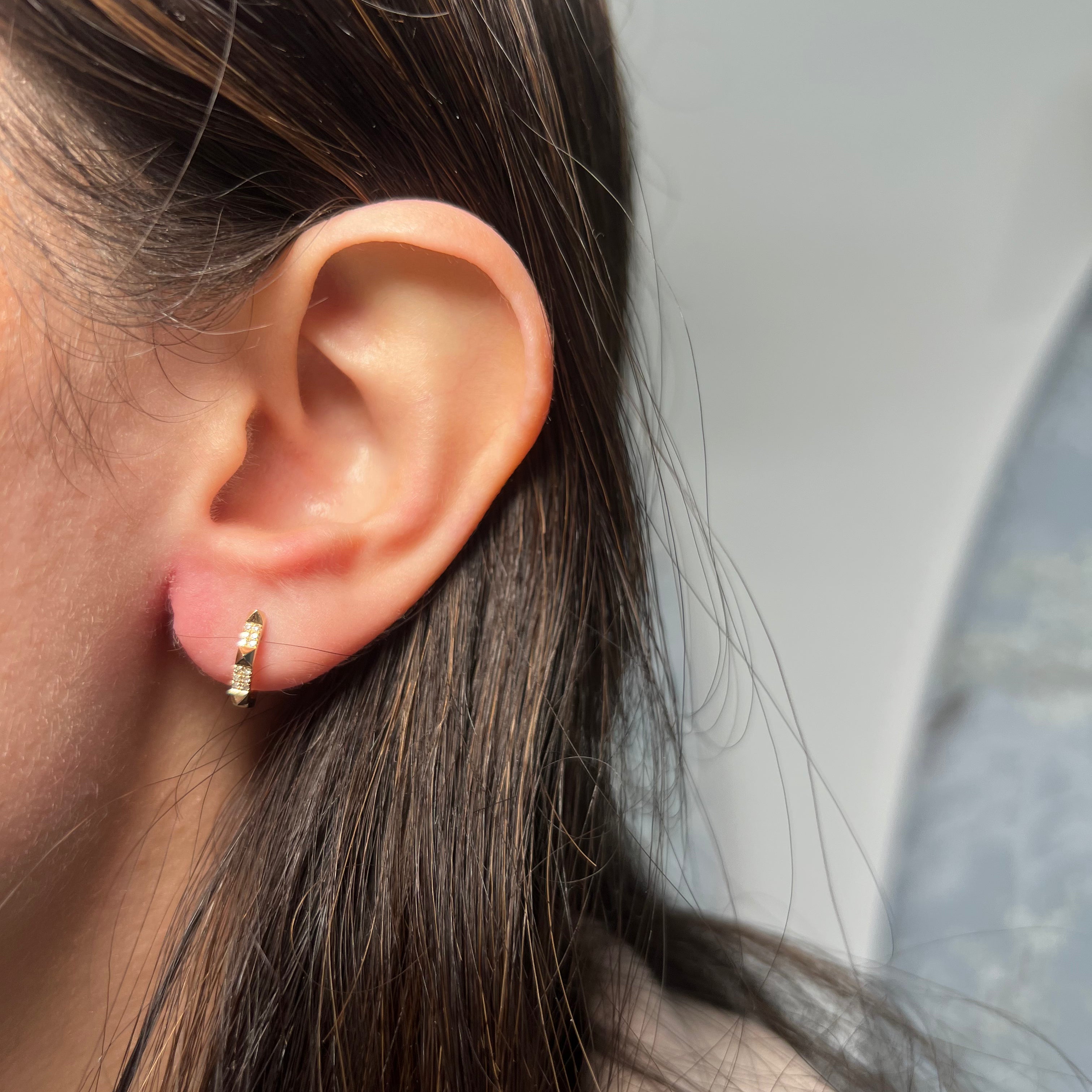 14k Yellow Gold Pyramid Diamond Earrings