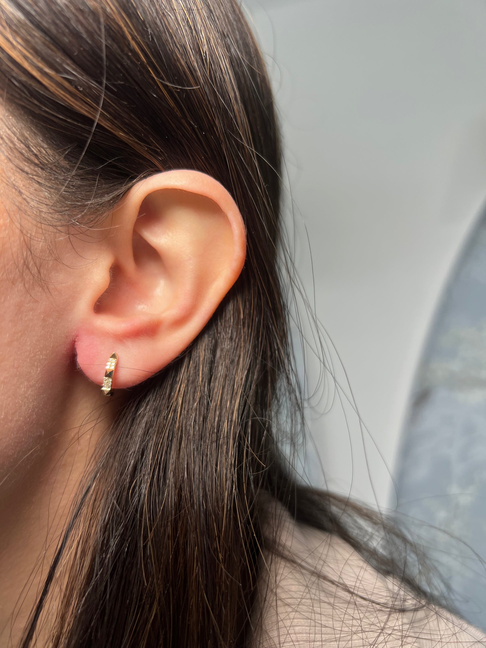 14k Yellow Gold Pyramid Diamond Earrings