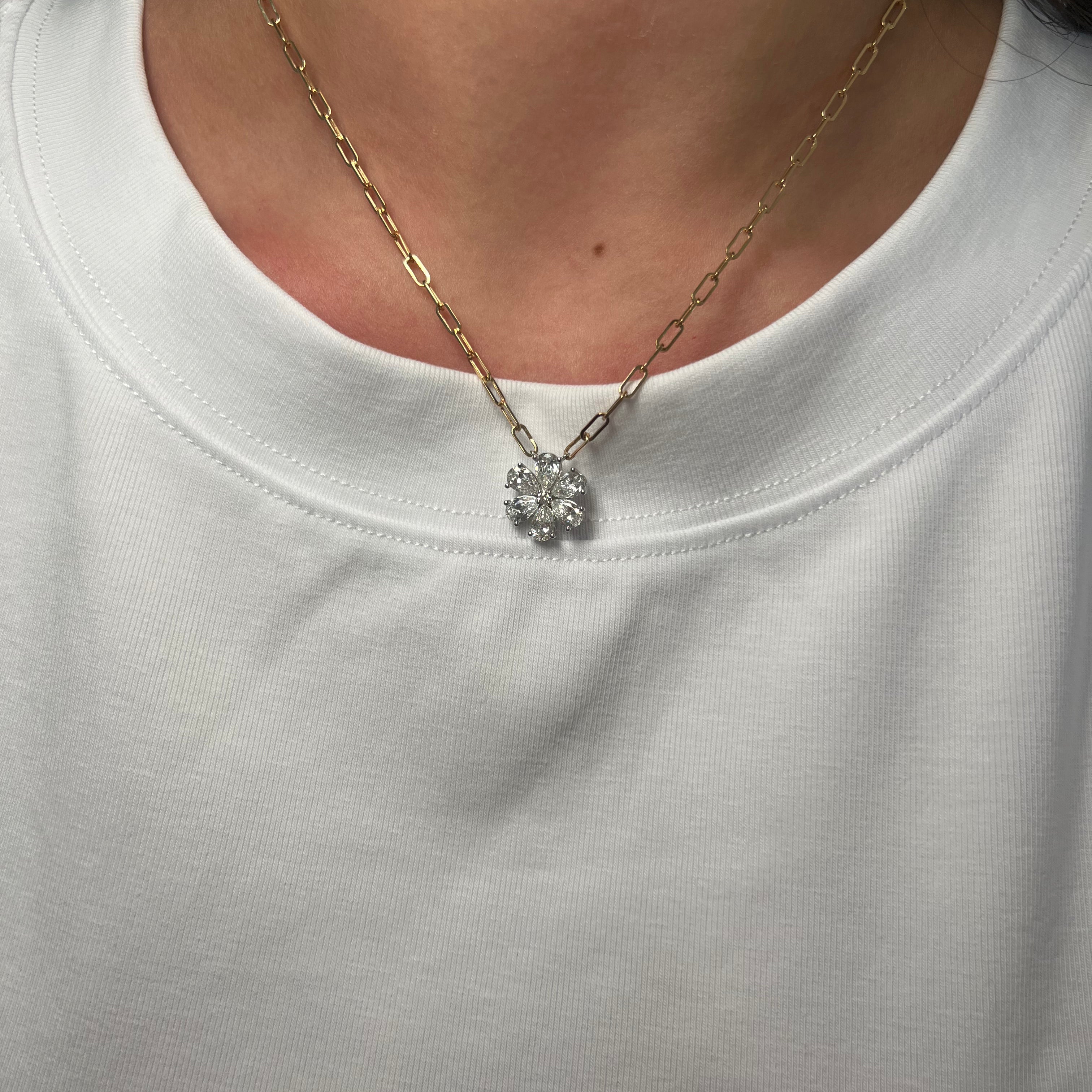 14k Yellow Gold Lab Diamond Flower Paperclip Necklace