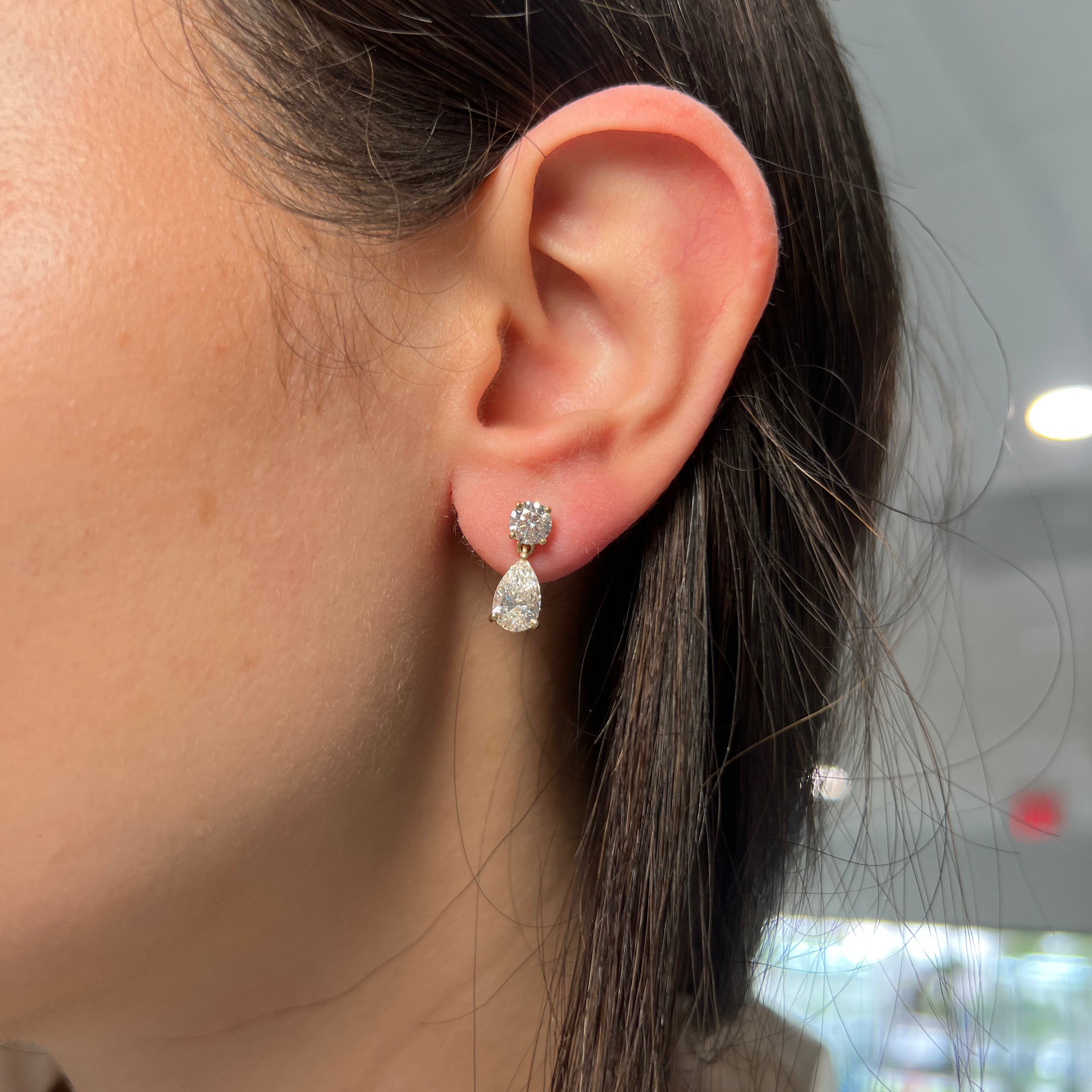 Yellow Gold Pear Drop Earring