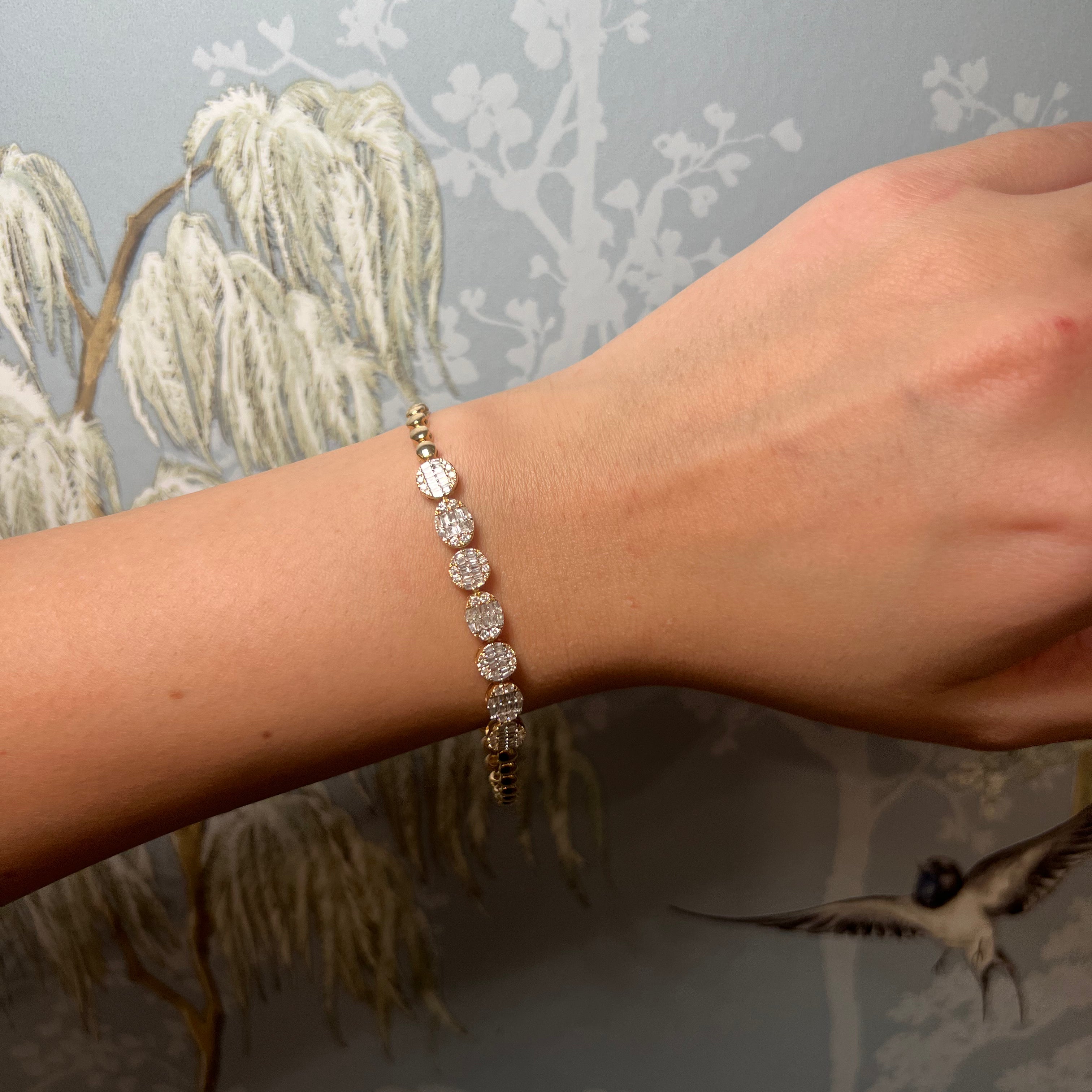14k Yellow Gold and Diamond Oval Bracelet