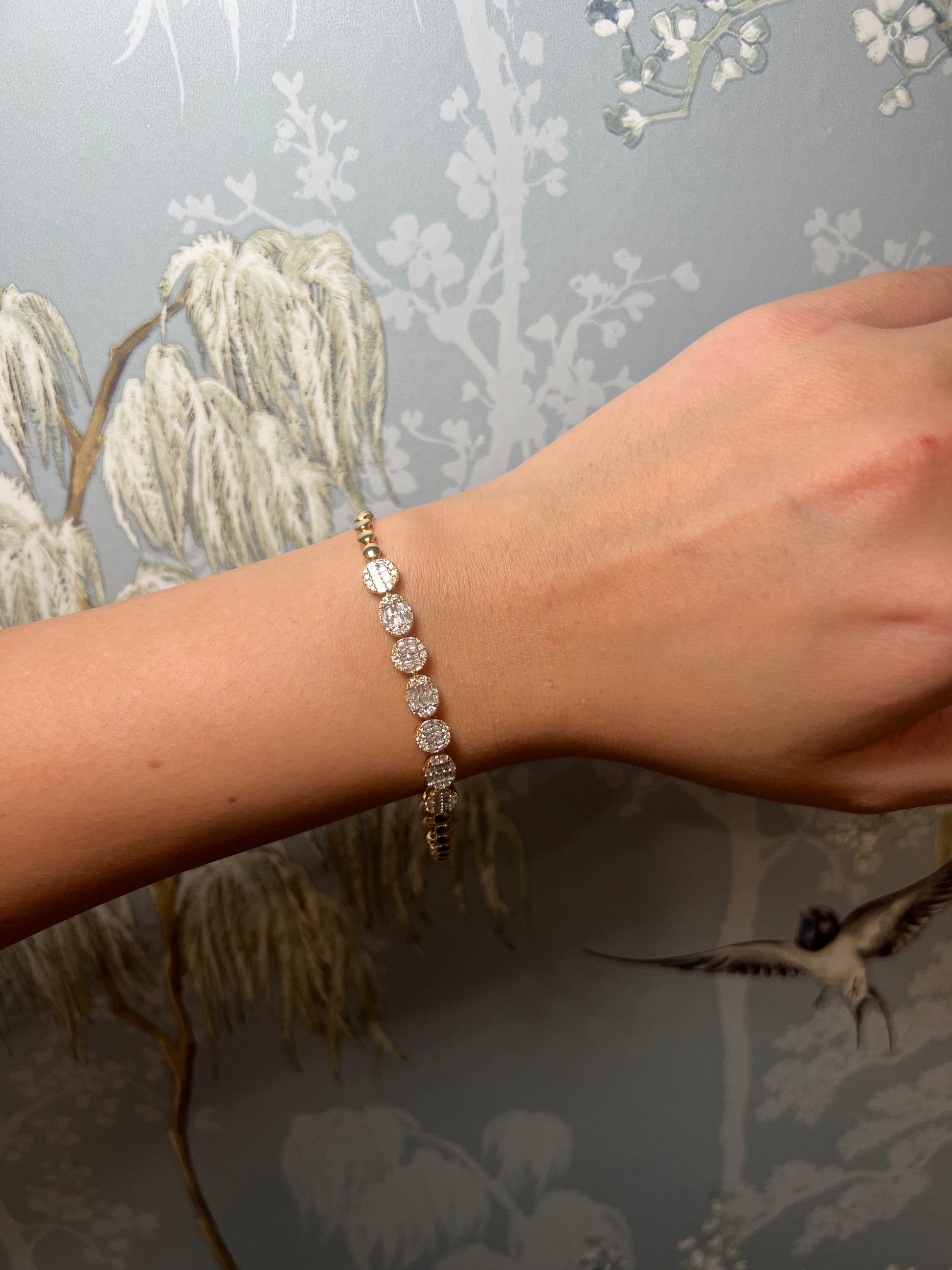 14k Yellow Gold and Diamond Oval Bracelet