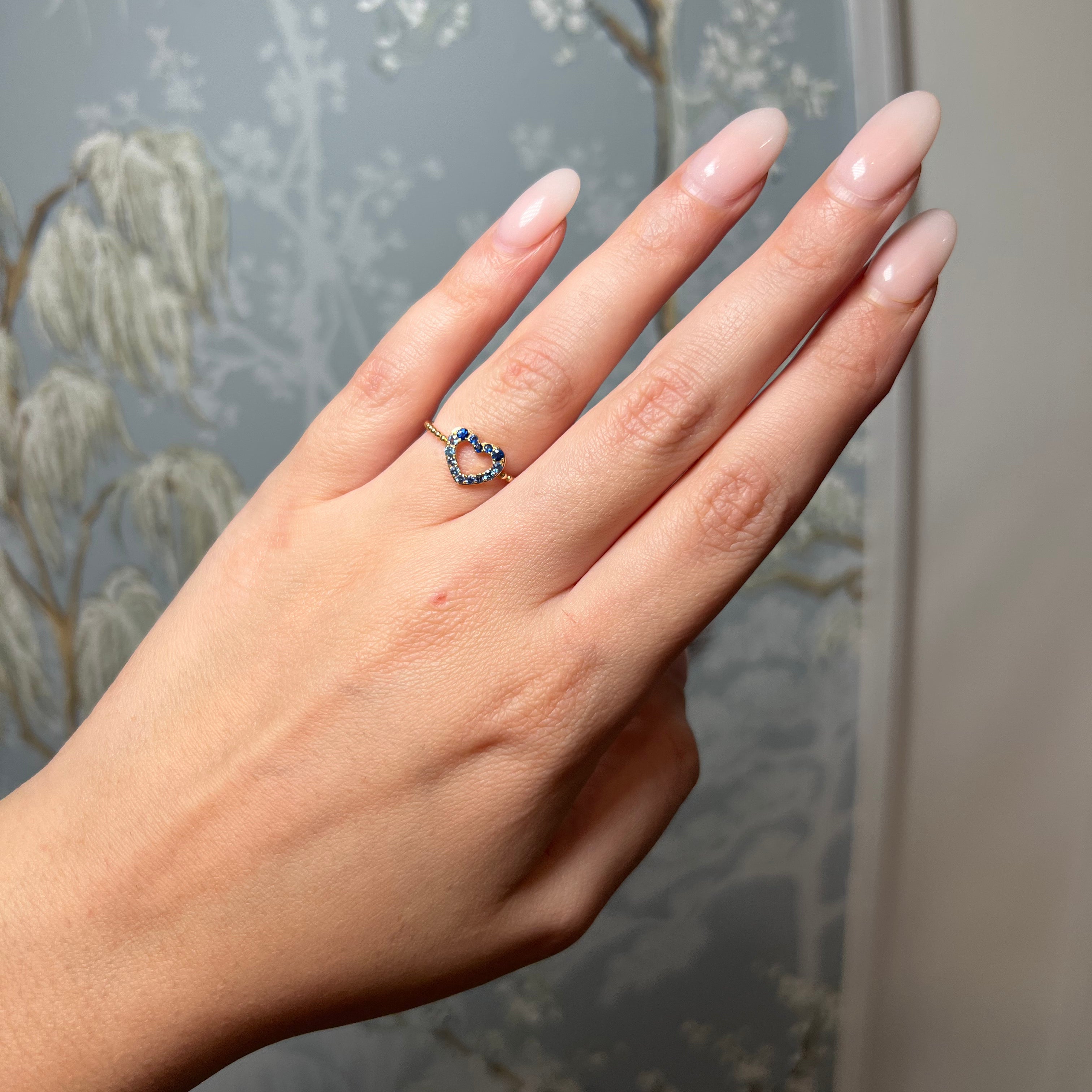 Sapphire heart ring