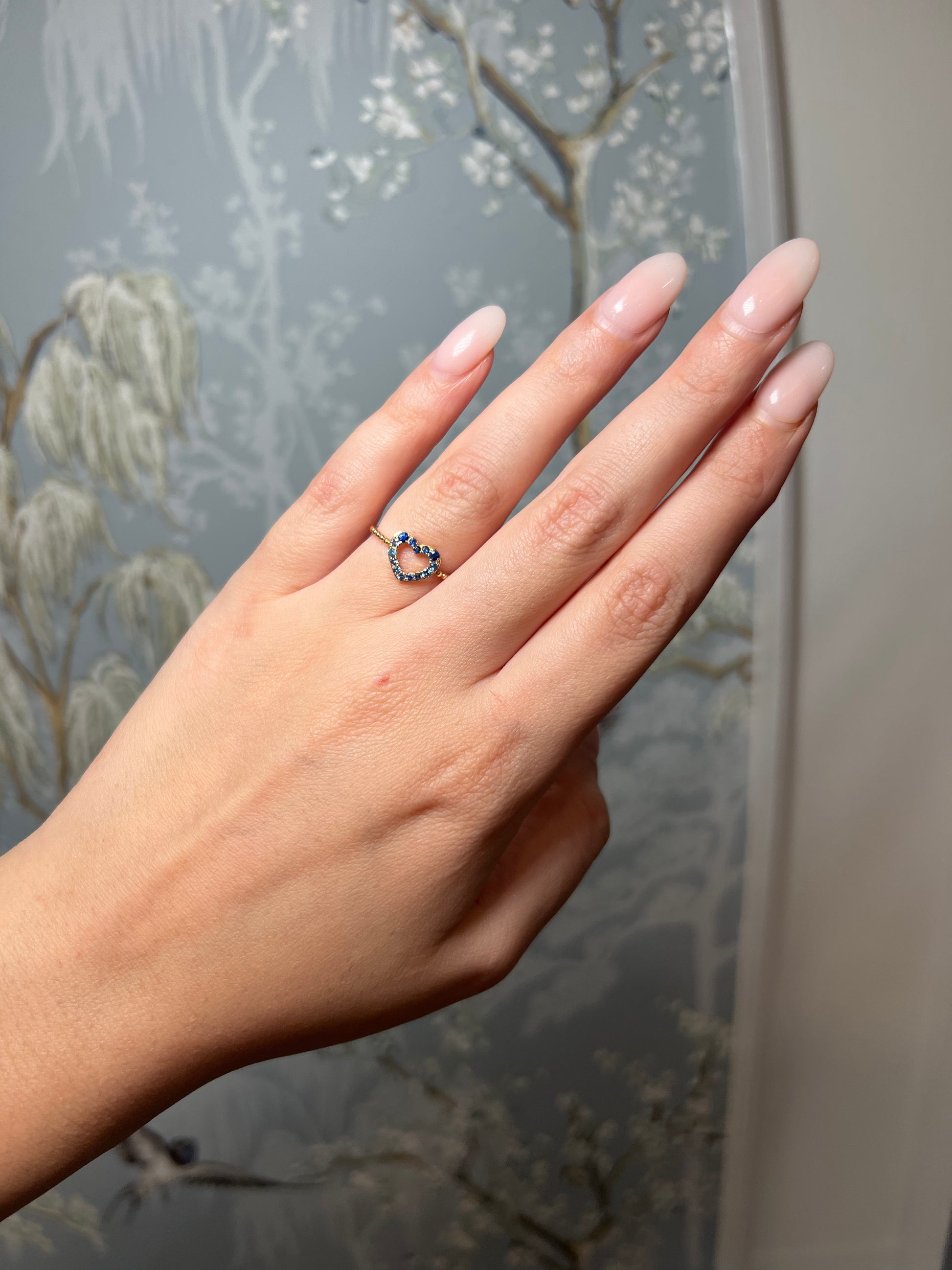 Sapphire heart ring