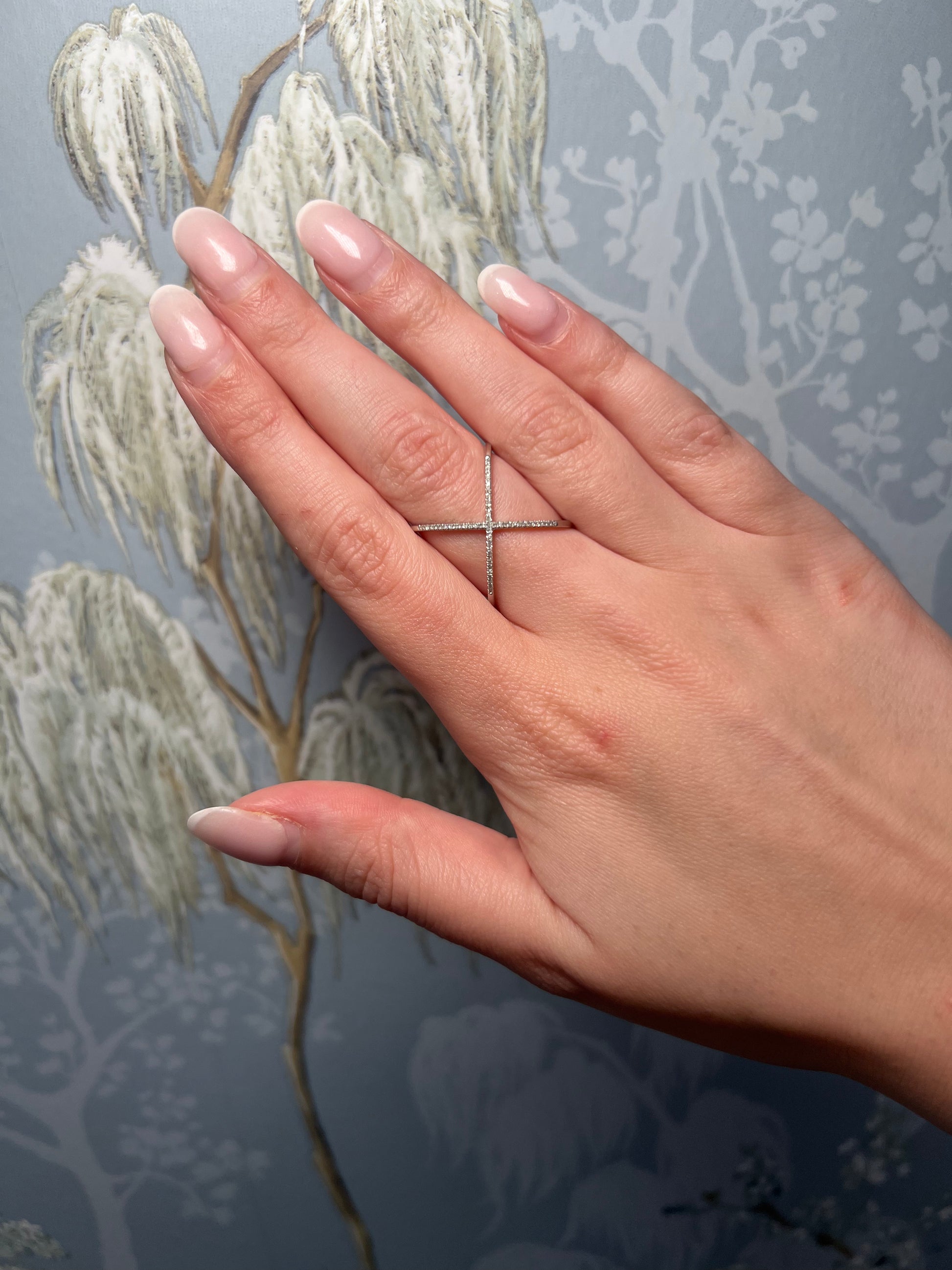 14k White Gold Diamond Crossover Ring