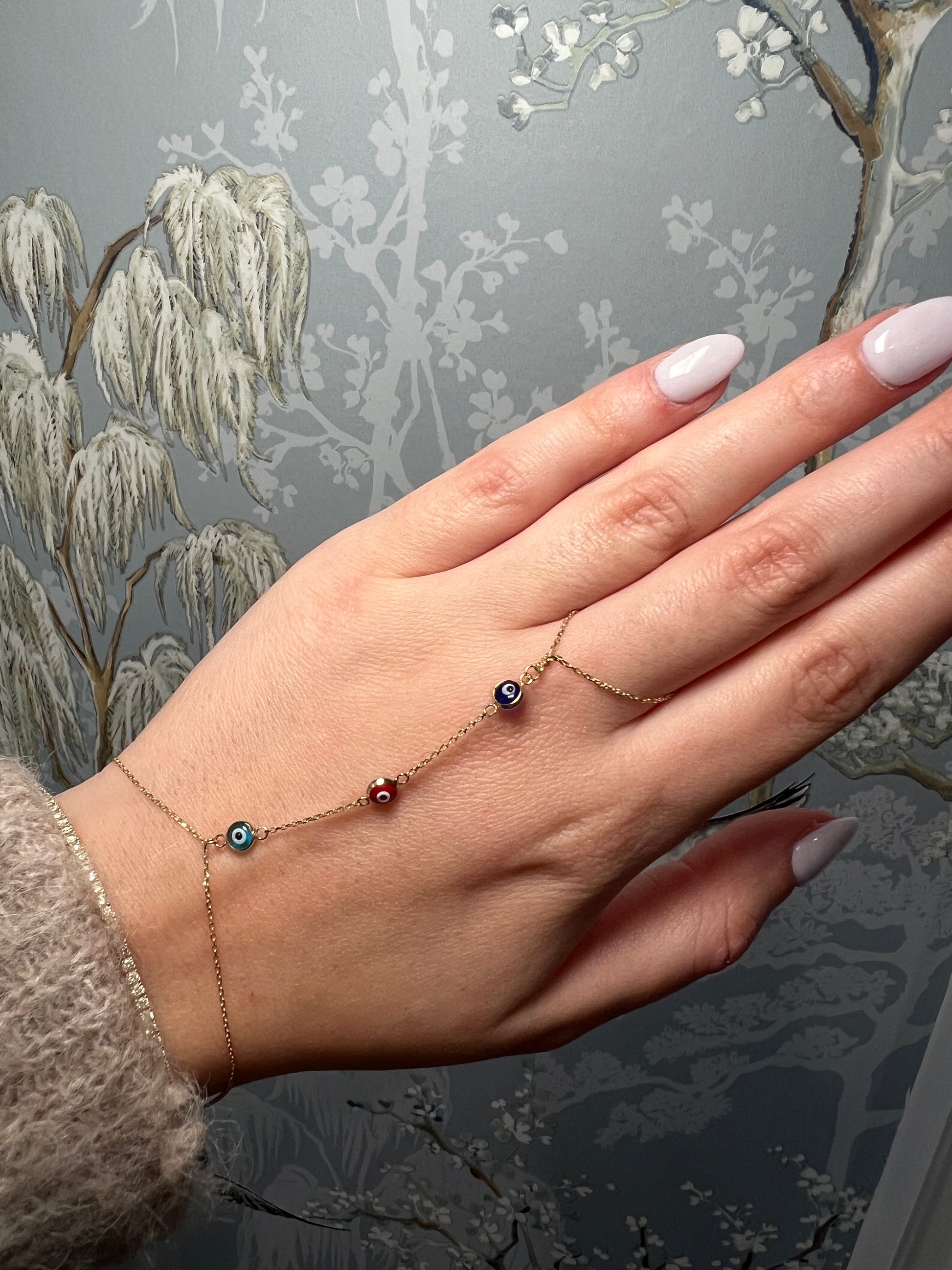 14k Yellow Gold Eye Hand Chain