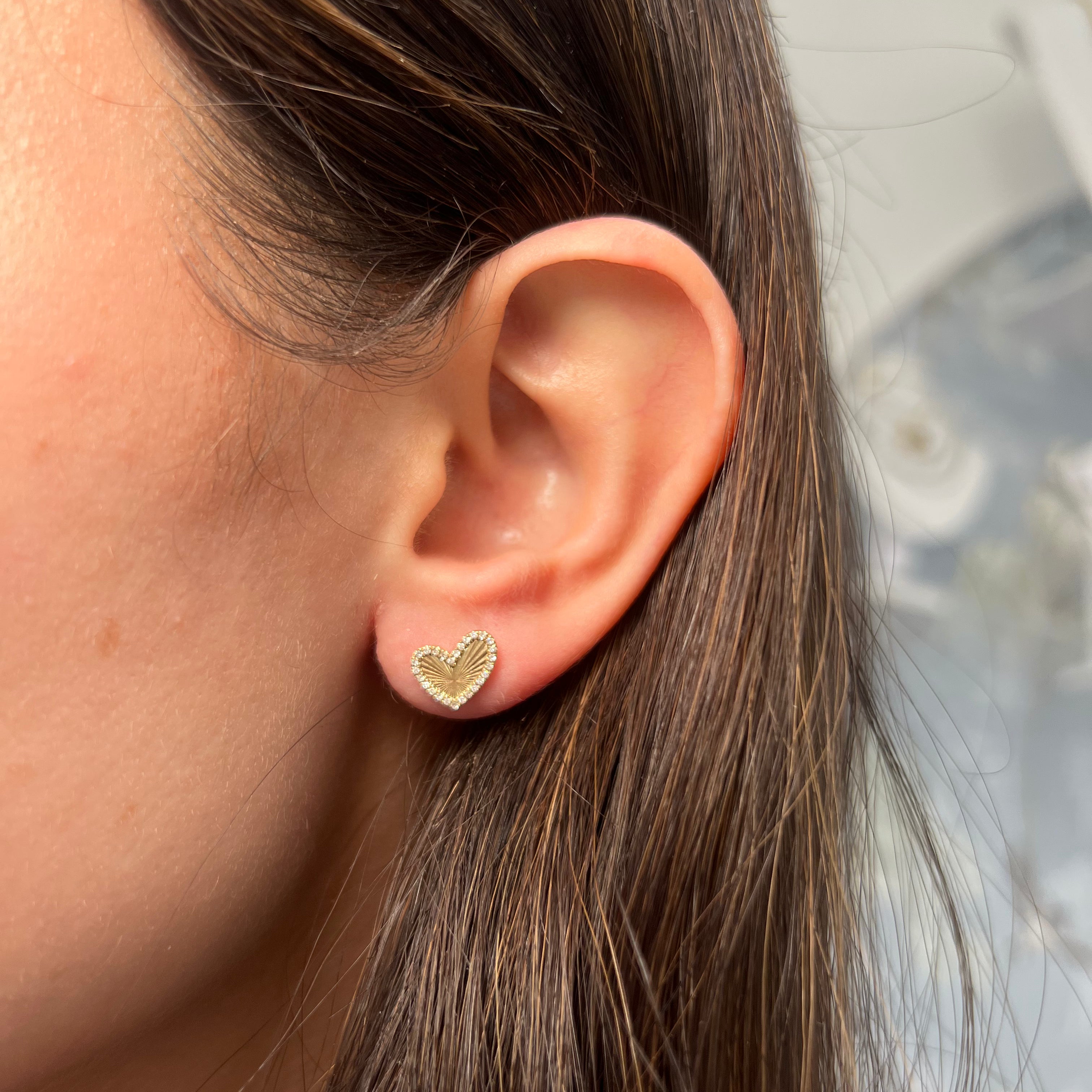 14k Yellow Gold Fluted Heart Studs