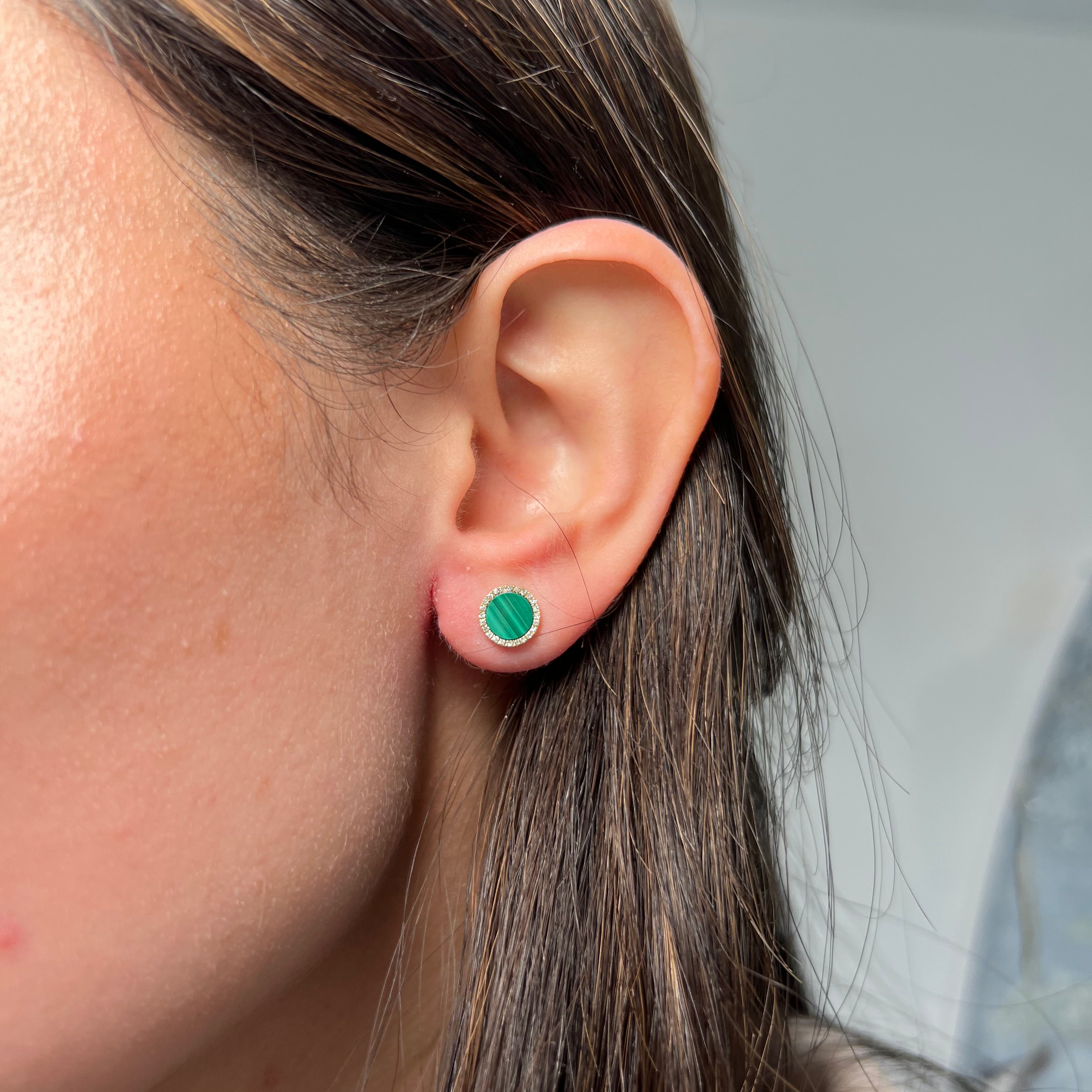 14k Yellow Gold Circle Malachite Stud Earrings