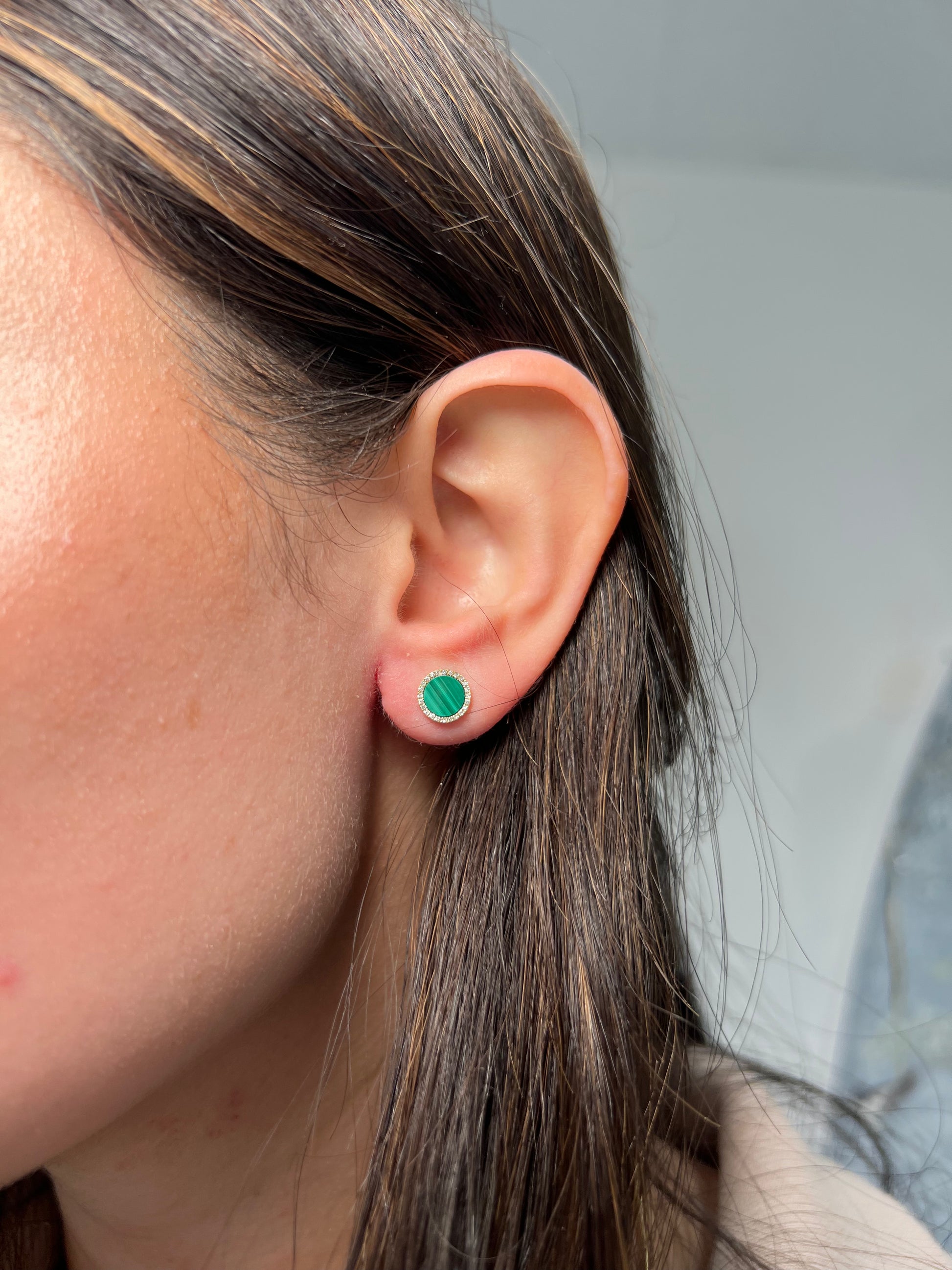14k Yellow Gold Circle Malachite Stud Earrings