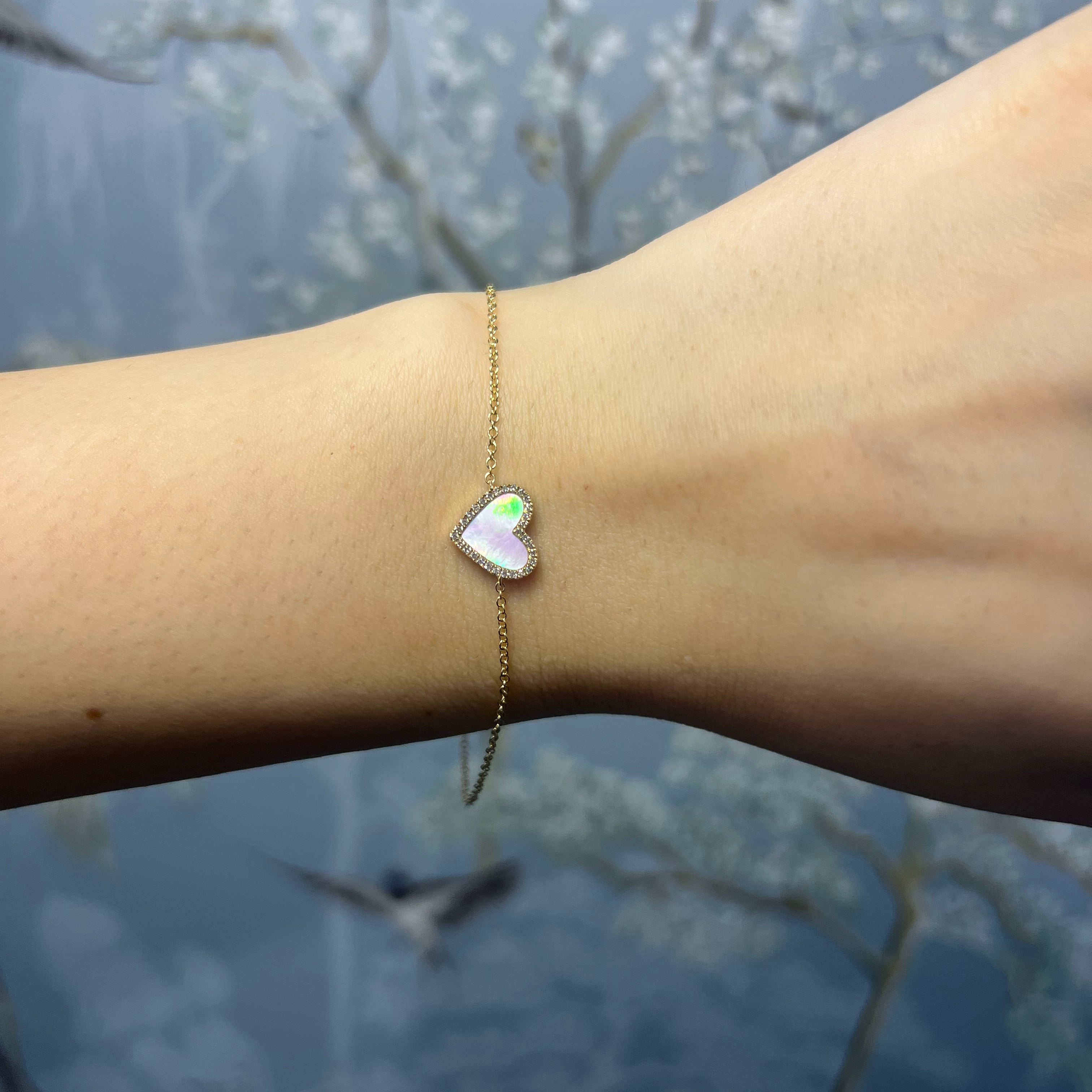 14k Gold Mother of Pearl Heart Bracelet