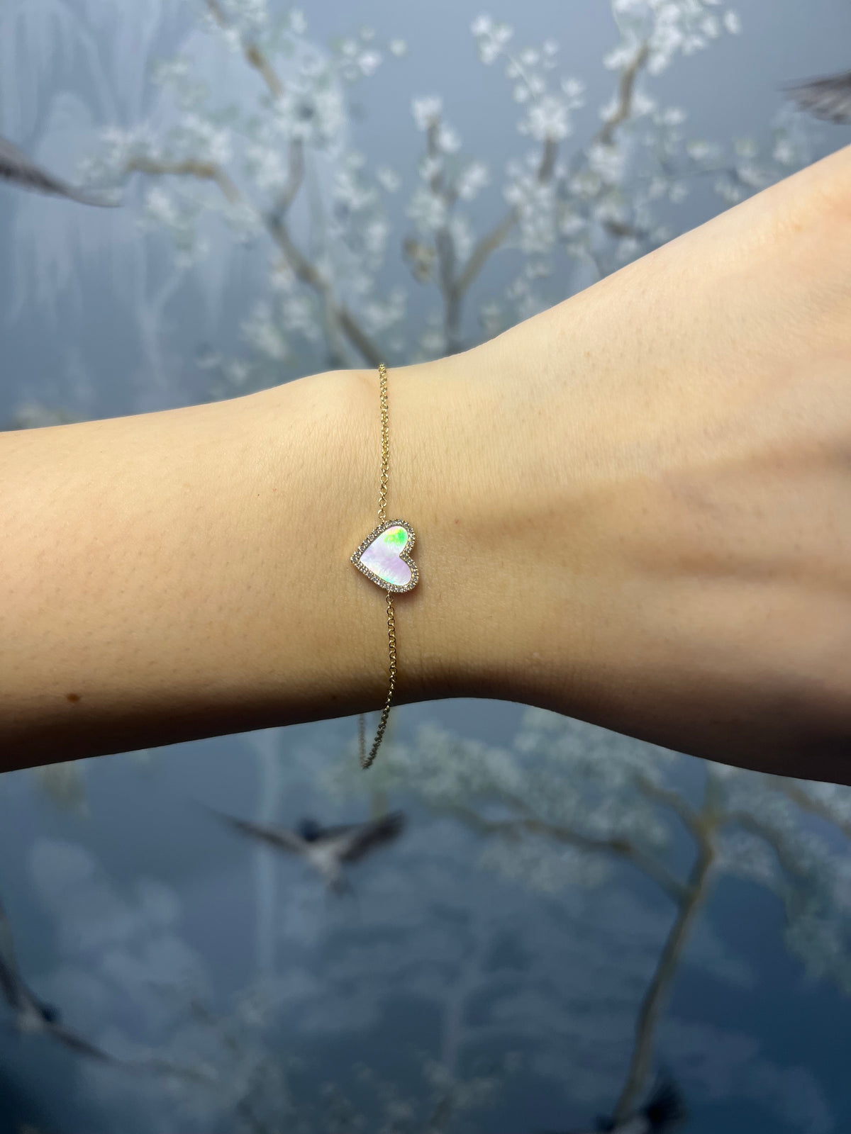 14k Gold Mother of Pearl Heart Bracelet