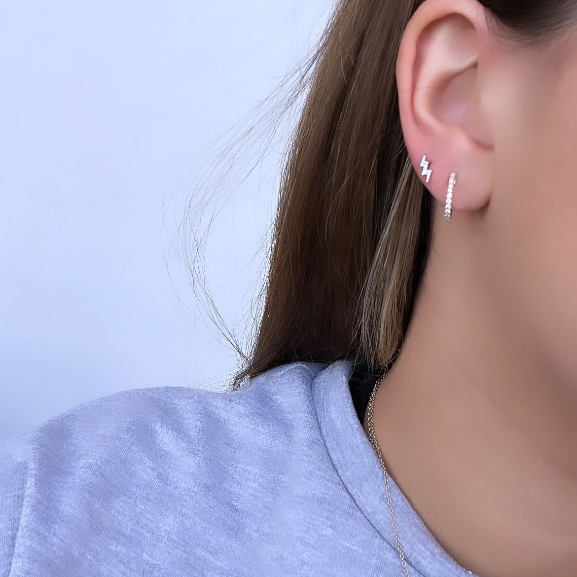 14k White Gold Lightning Stud
